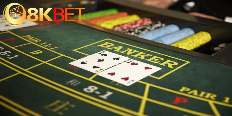 Hướng dẫn chi tiết cách chơi Baccarat 8Kbet